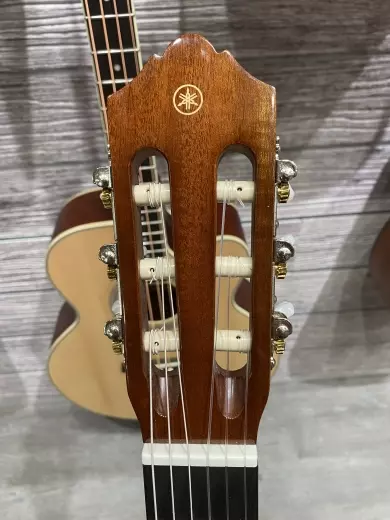 Yamaha - CG102 2